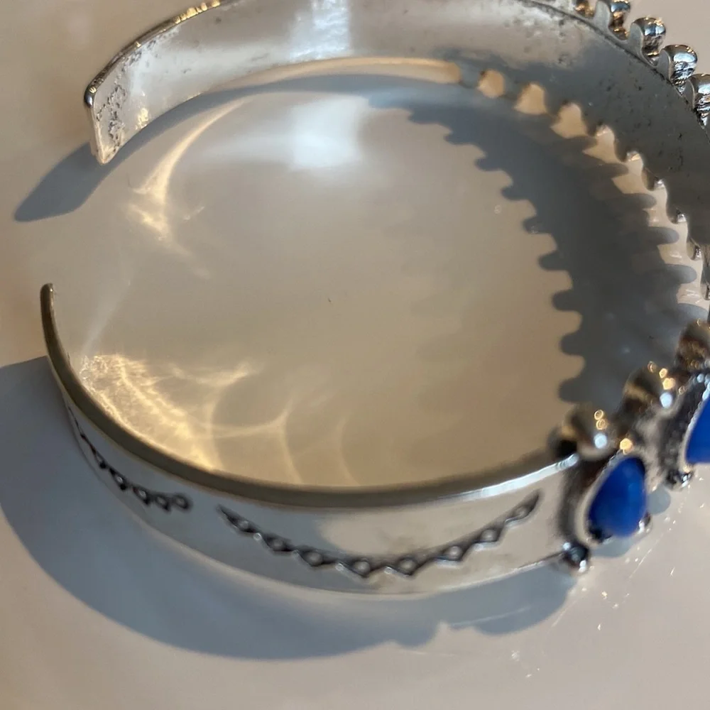 TIBETAN ETCHED SILVER BRACELET W/TURQUOISE /BLUE AGATE/ CORAL/OPAL STONES - Picture 12 of 12